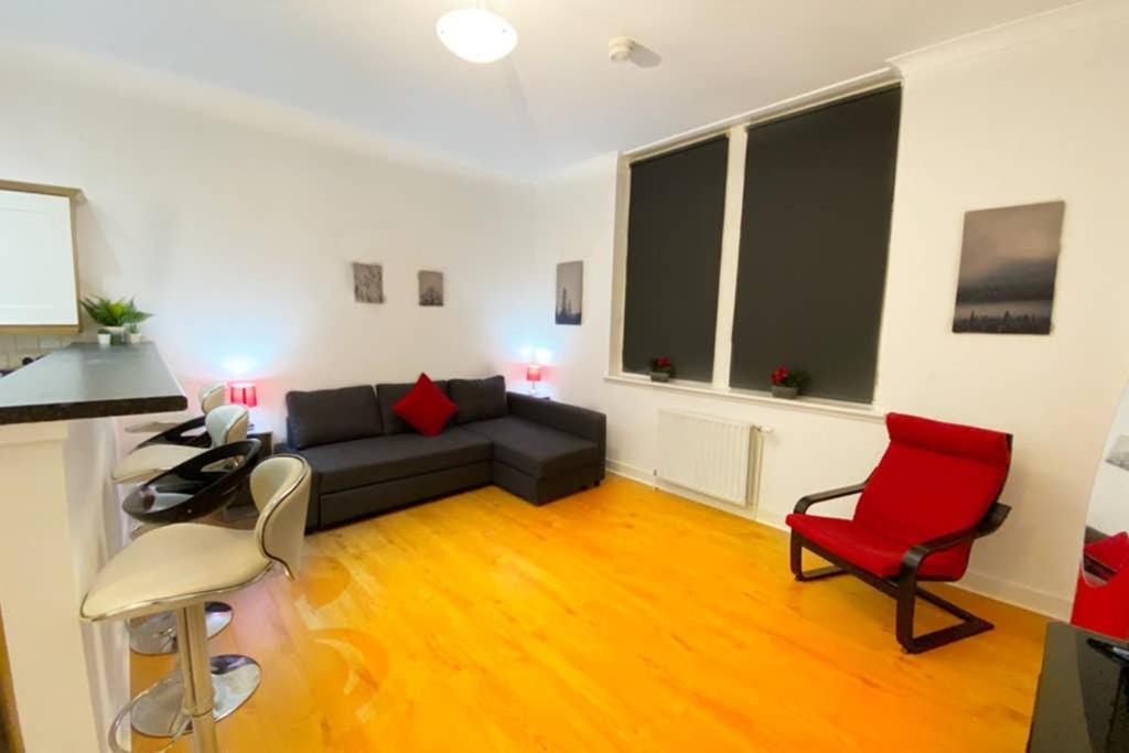 Cozy Nights - Ibrox Street Apartment Glasgow Ngoại thất bức ảnh