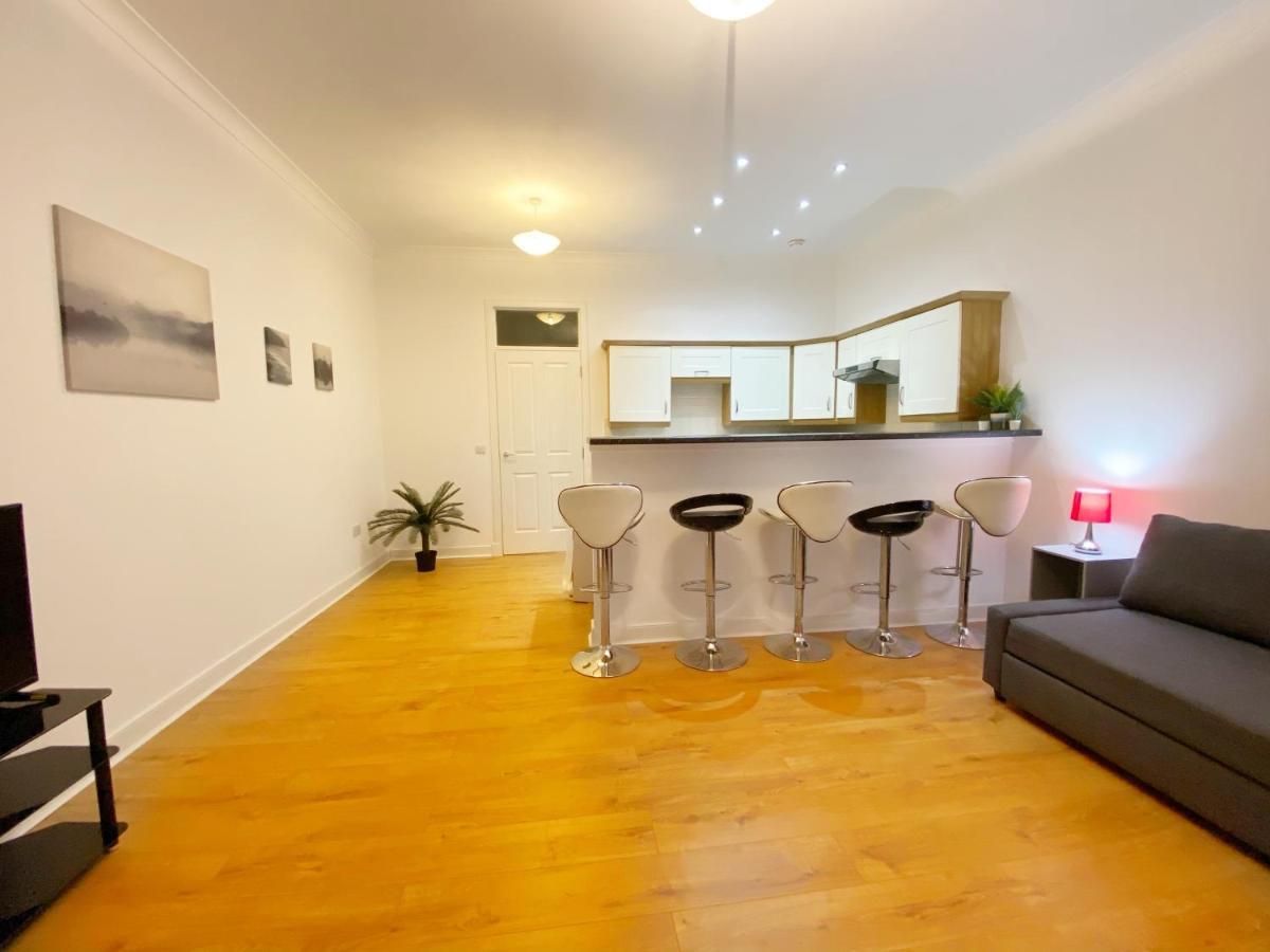 Cozy Nights - Ibrox Street Apartment Glasgow Ngoại thất bức ảnh